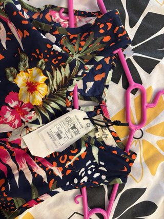 Blusa Koala Bay floral M