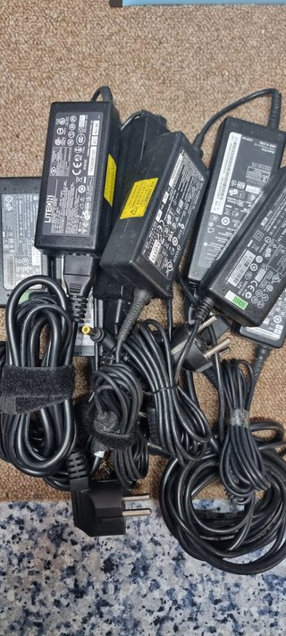 varios modelos cargadores para portatil (( leer ))
