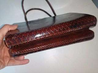 Elegante bolso vintage piel de serpiente años 50