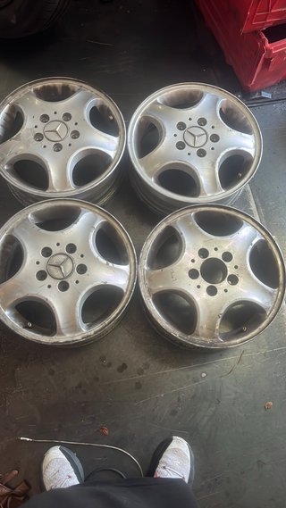 4 Llantas Mercedes R15 5 Tornillos