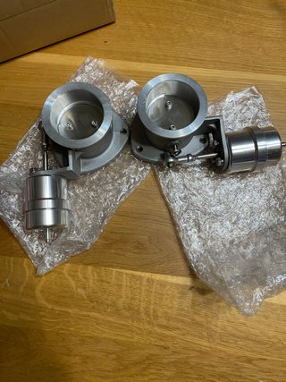 2 Valvole a Farfalla Scarico Nuove