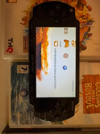 Sony PSP 2004 Nero + 6 Giochi