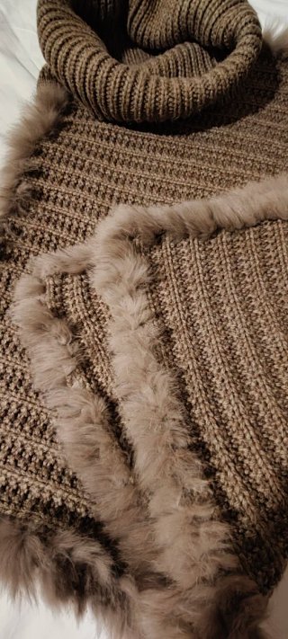 Poncho punto y piel natural T Única