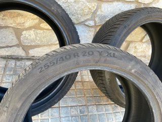 Neumáticos Continental Allseason 255/40 R20 101Y