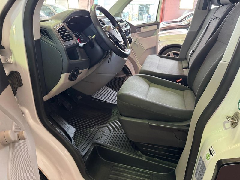 Volkswagen Transporter 2016, foto 14