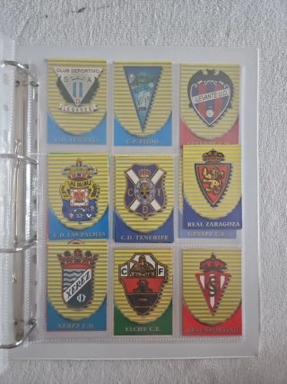 Faltas Cromos Mundicromo 2003.