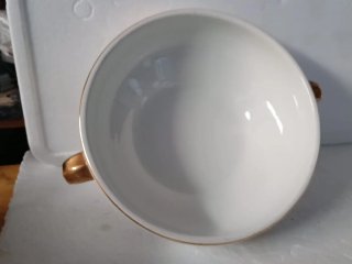Zuppiera con piatto in porcellana vintage