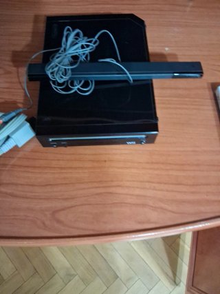 Nintendo Wii Negra.No lleva mandos ni volante