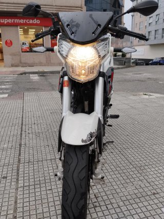 Macbor Stormer Naked Blanca