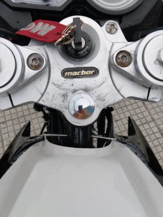 Macbor Stormer Naked Blanca
