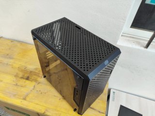 Torre PC Cooler Master Micro ATX