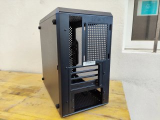 Torre PC Cooler Master Micro ATX