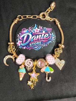 Pulsera estilo princesa con dijes