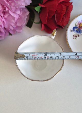 Taza y platillo porcelana inglesa floral