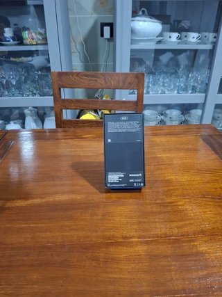 Caja iPhone 11 Pro Max dorado