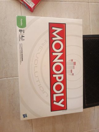 Monopoly Revolution Hasbro Juego Familiar
