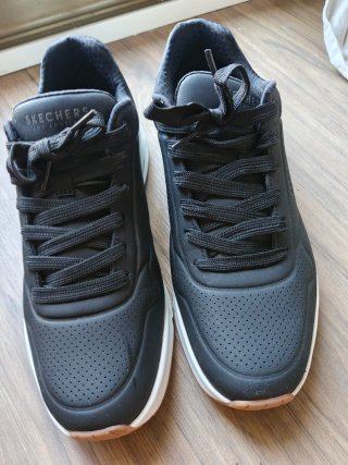 Zapatillas Skechers Street Negras y Blan