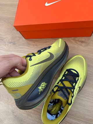 Nike Vomero 18 Talla 46