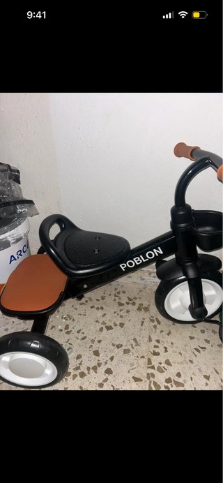 Triciclo POBLON negro y marrón