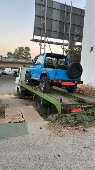 Grúa portacoches Nissan Trade