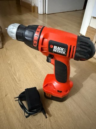 Taladro Atornillador Black & Decker 12V