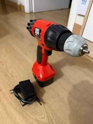 Taladro Atornillador Black & Decker 12V