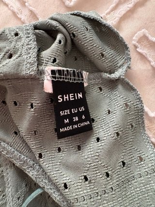 Top Shein Triángulo Verde
