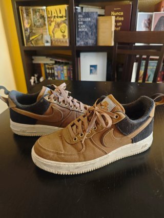 Nike x Carhartt Air Force 1 Marrón/Negro