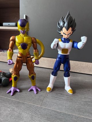 Lote Figuras Marvel, WWE (16),Fortnite, Bola Drac