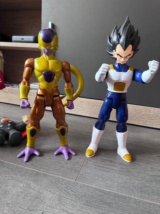 Lote Figuras Marvel, WWE (16),Fortnite, Bola Drac