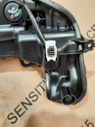 Faro Delantero Yamaha XMAX