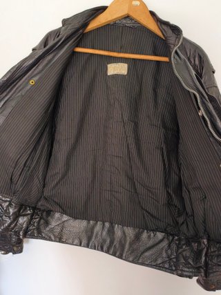 Chaqueta de cuero vintage negra