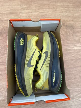 Nike Vomero 18 Talla 42.5