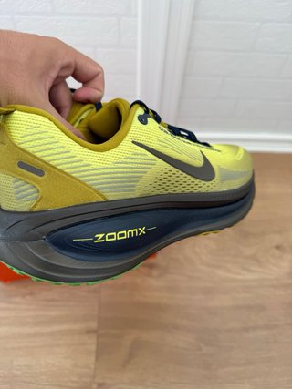 Nike Vomero 18 Talla 42.5