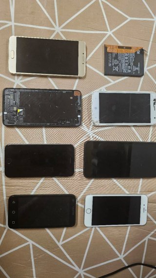 Lote 7 Teléfonos
