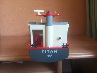 640. Playmobil barco carguero Titan ConLines 4472
