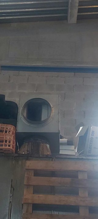 Campana extractora con motor