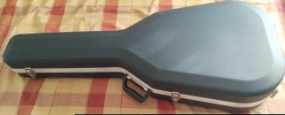 Guitarra Alhambra 3C Cedro + estuche rígido