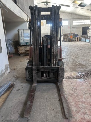 Torito Mast Explorer Trimastil 2500kg Diesel