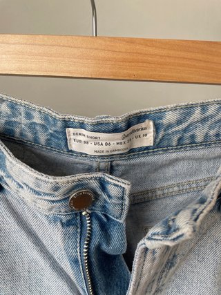 Shorts vaqueros Stradivarius Talla 38