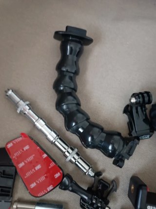 Gran lote accesorios originales para cámaras GoPro