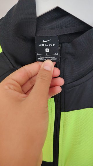 Chaqueta Nike S Negra y Amarilla