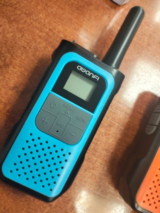Juego de 4 Walkie Talkies QUANFI