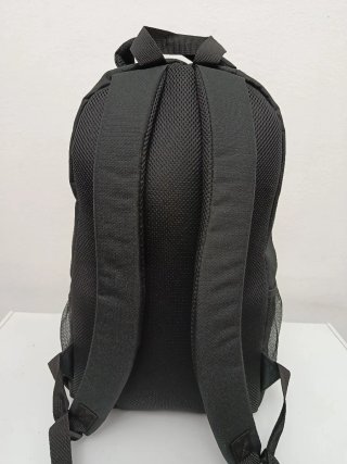 Mochila KRUZZEL Negra Impermeable 30L