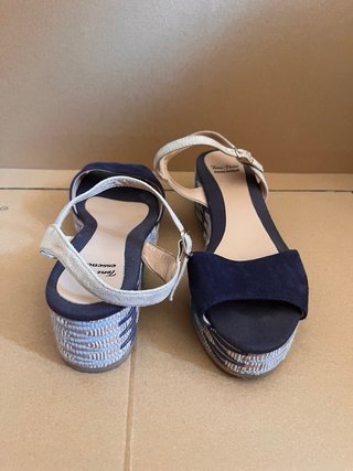 Sandalias Toni Pons Cuña Azul y Beige