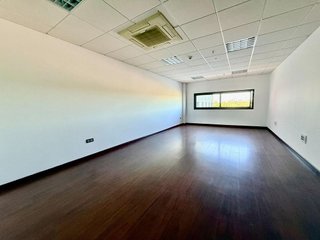 Oficina en venta en Salteras