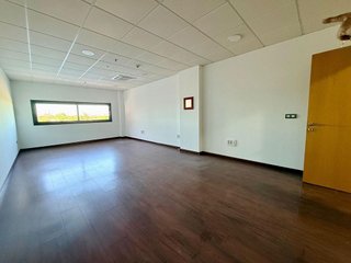 Oficina en venta en Salteras