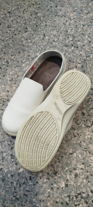 Zapatos de trabajo blancos piel talla 39