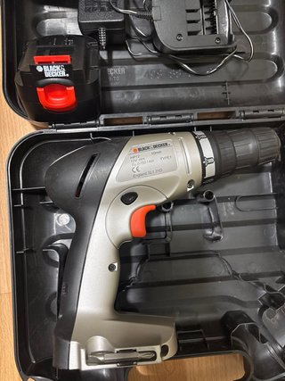 Taladro Atornillador Black&Decker + Maletín