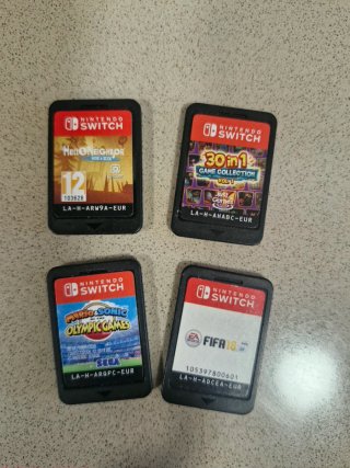 Nintendo Switch Azul y Rojo